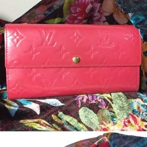 Louis Vuitton: Hot Pink Long Wallet
